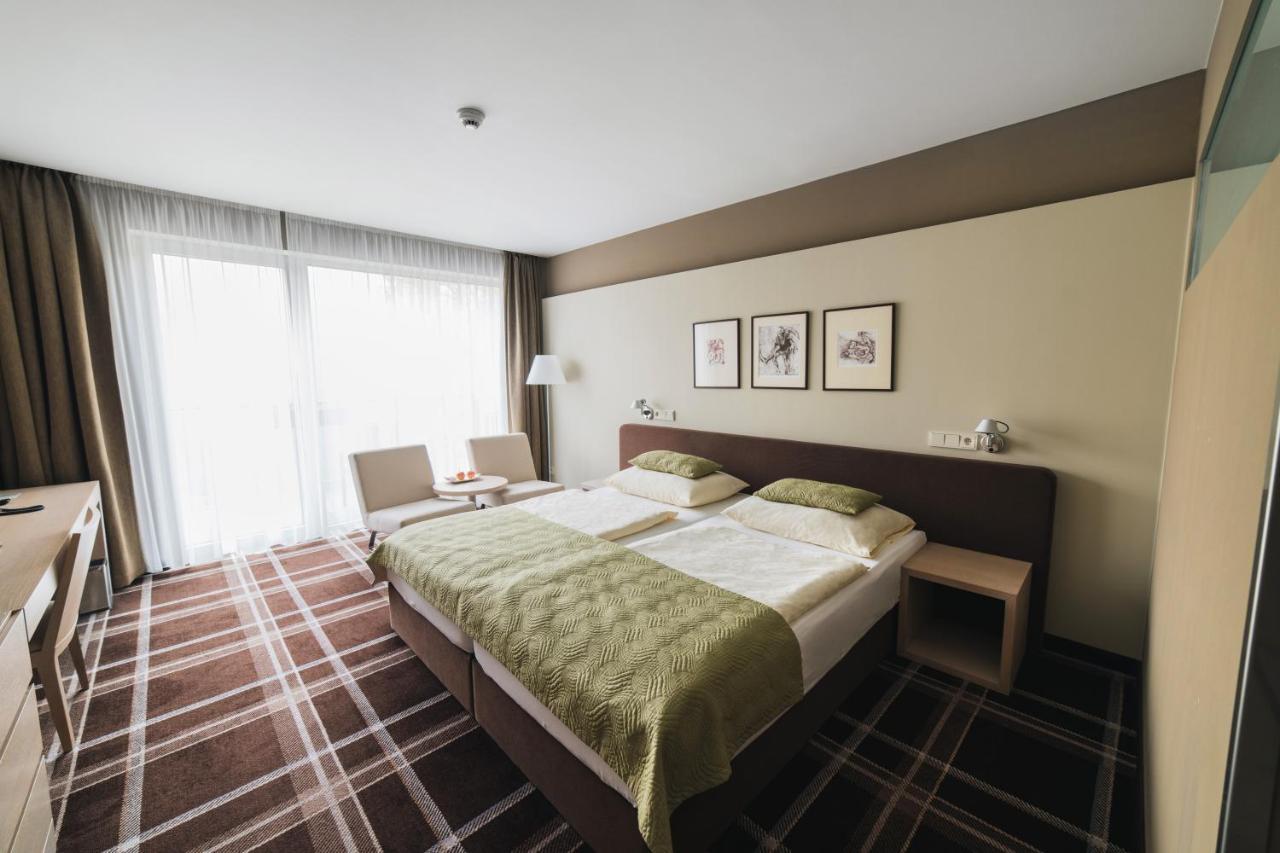 Hotel Split Kadaň المظهر الخارجي الصورة
